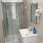 Apartament M2 *